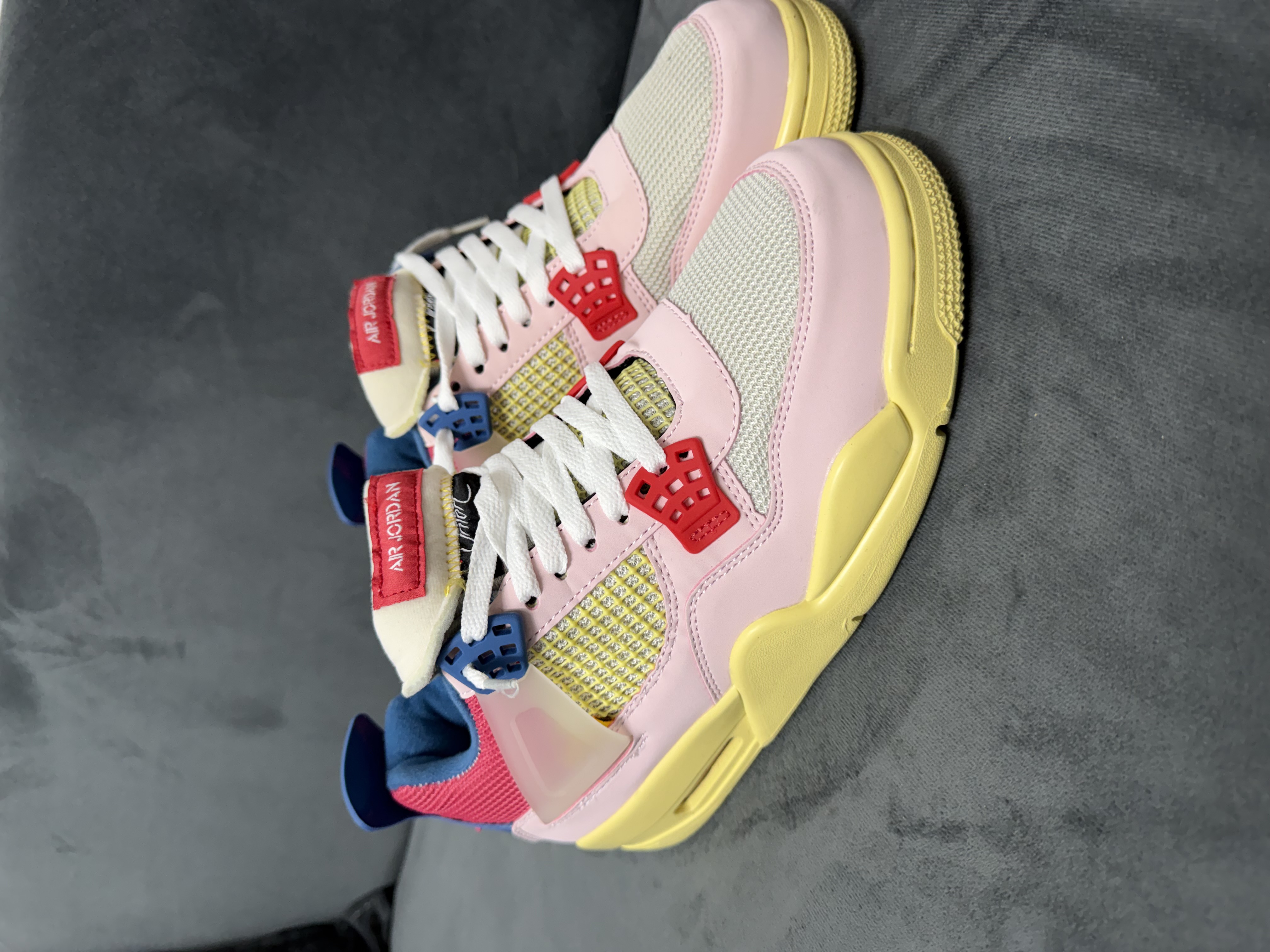 Tênis AIr jordan 4 Guava Ice